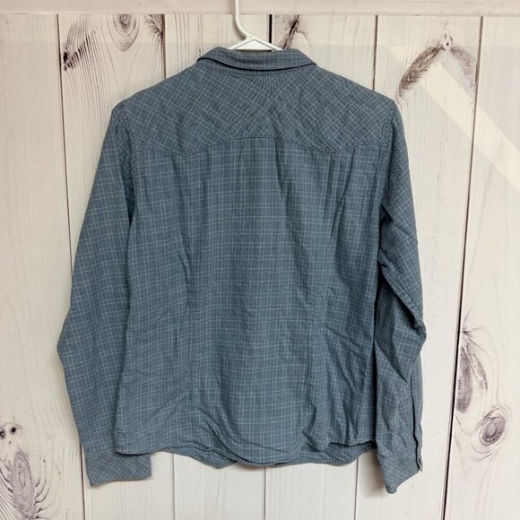 Patagonia Women’s Organic Cotton Button-Down Shirt Large Blue/Gray EUC - Picture 3 of 10